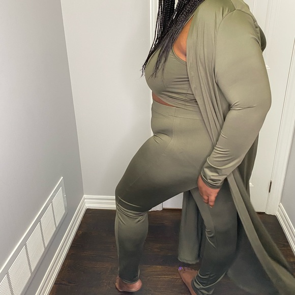 Olive 3pc matching set - Picture 1 of 5